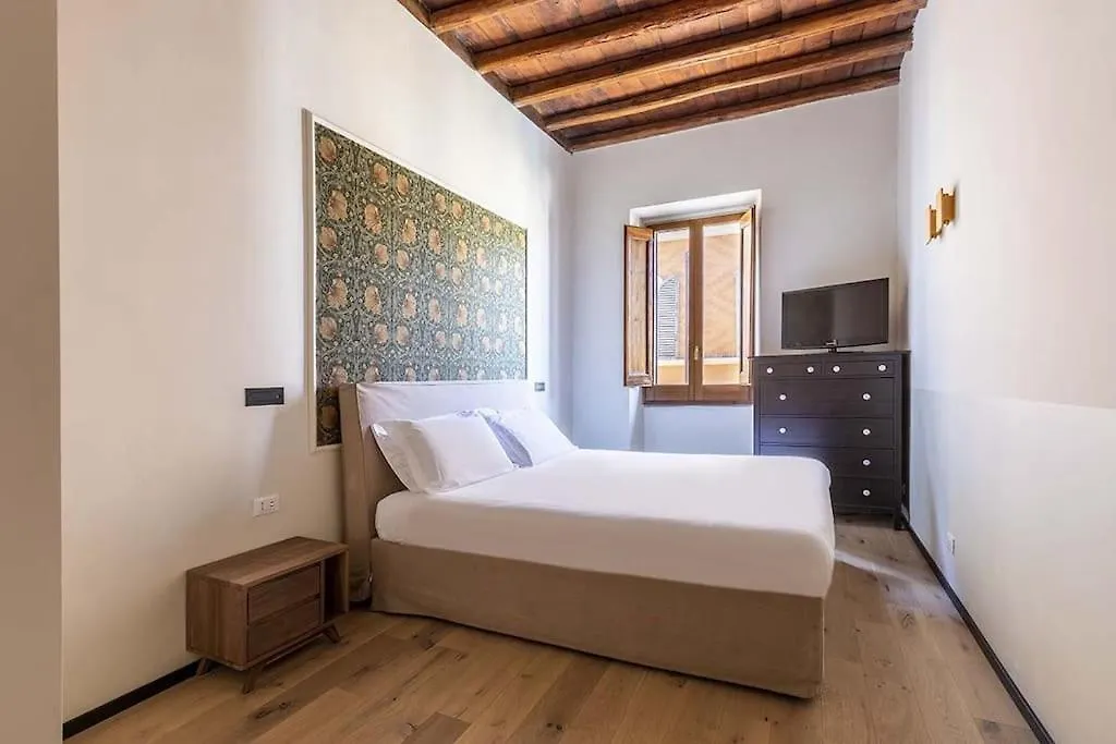 Romac Baullari II 4Bdr Near Campo De Fiori Apartment 0*, Rome