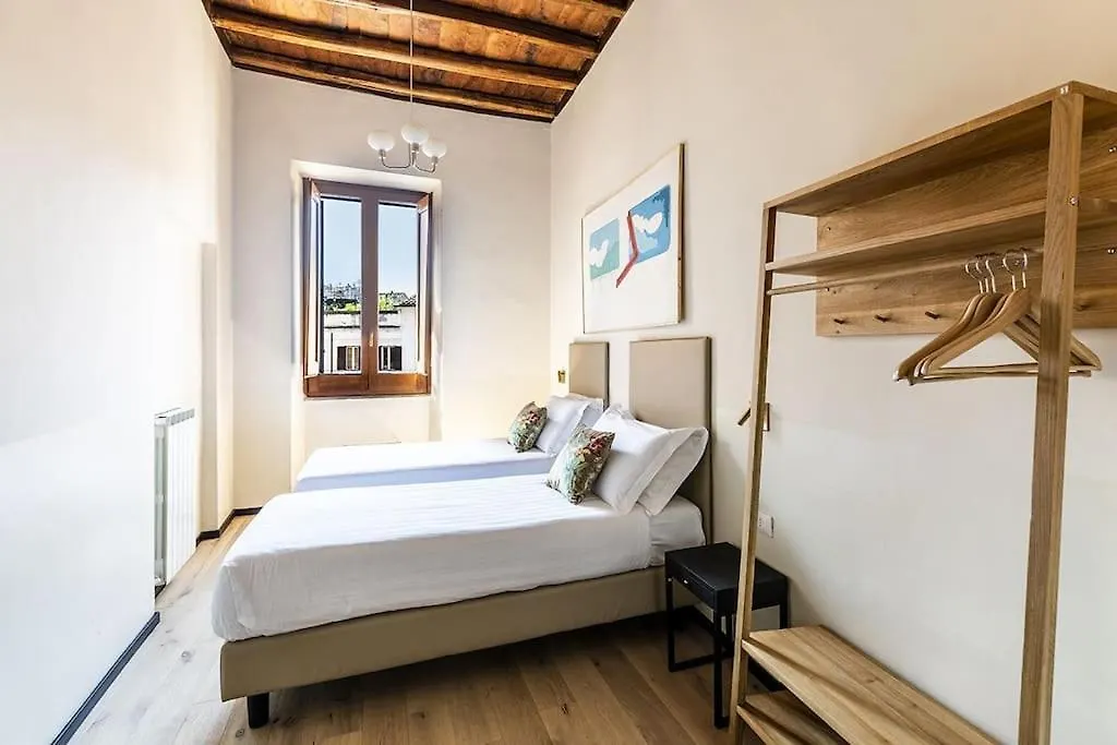 Romac Baullari II 4Bdr Near Campo De Fiori Apartment