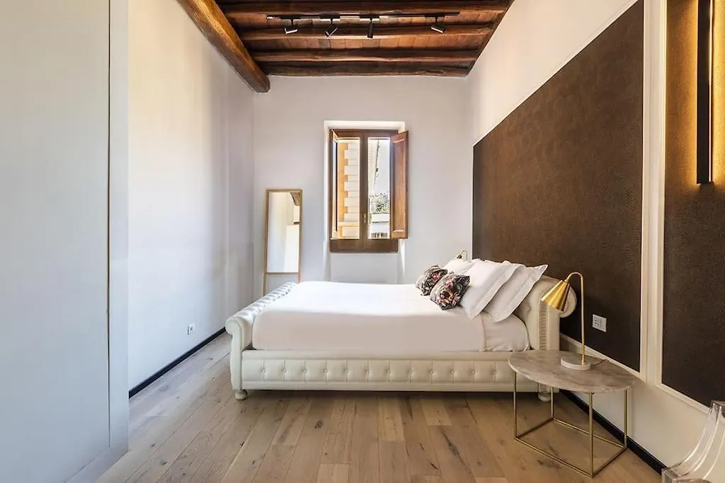 Romac Baullari II 4Bdr Near Campo De Fiori Apartment